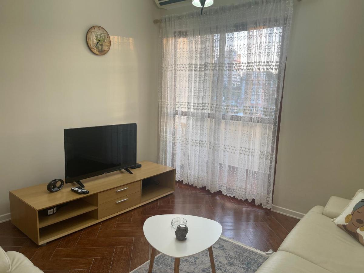 Mediterranean Sea Apartment City Center Драч Екстериор снимка